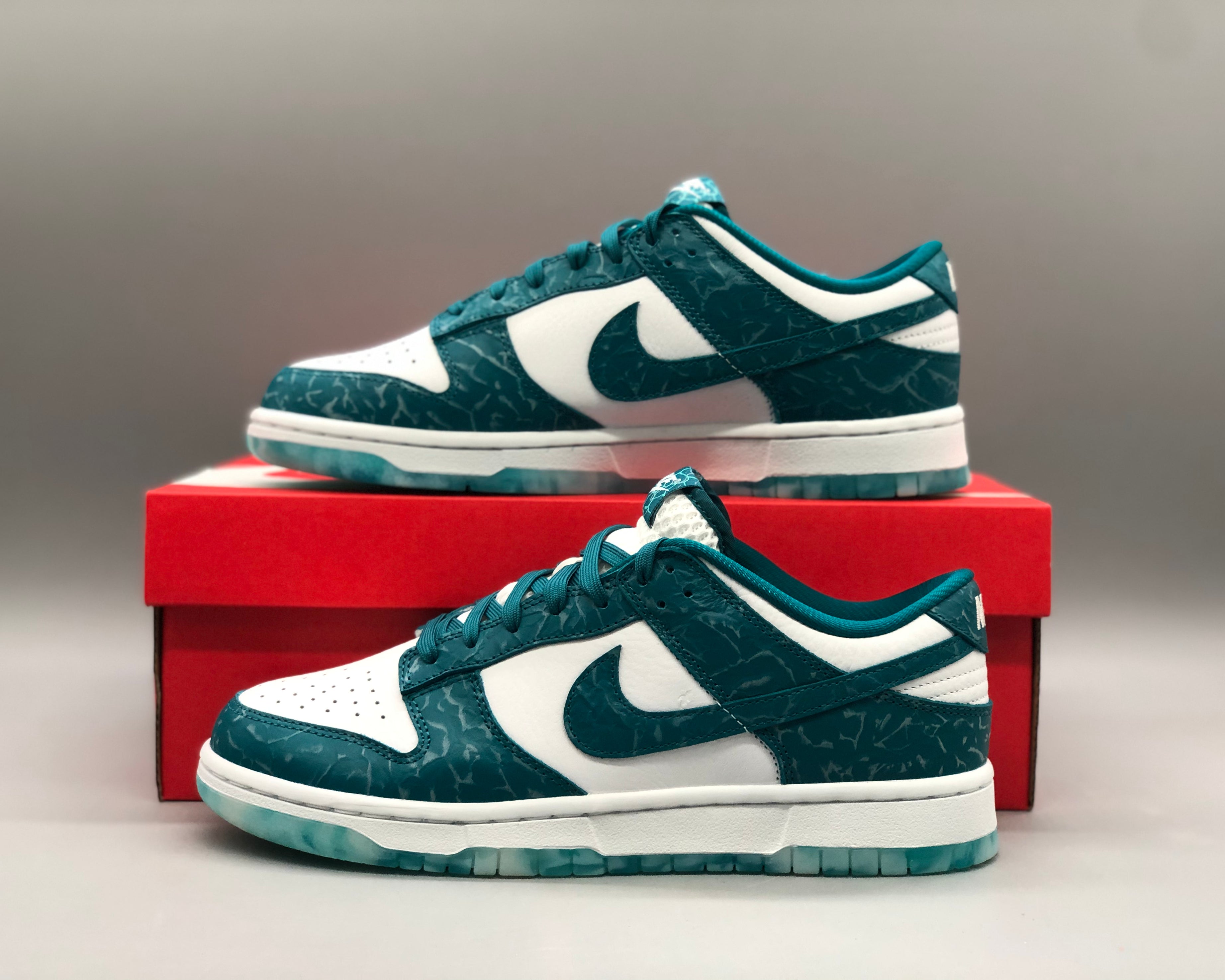 Dunk Low "Ocean"