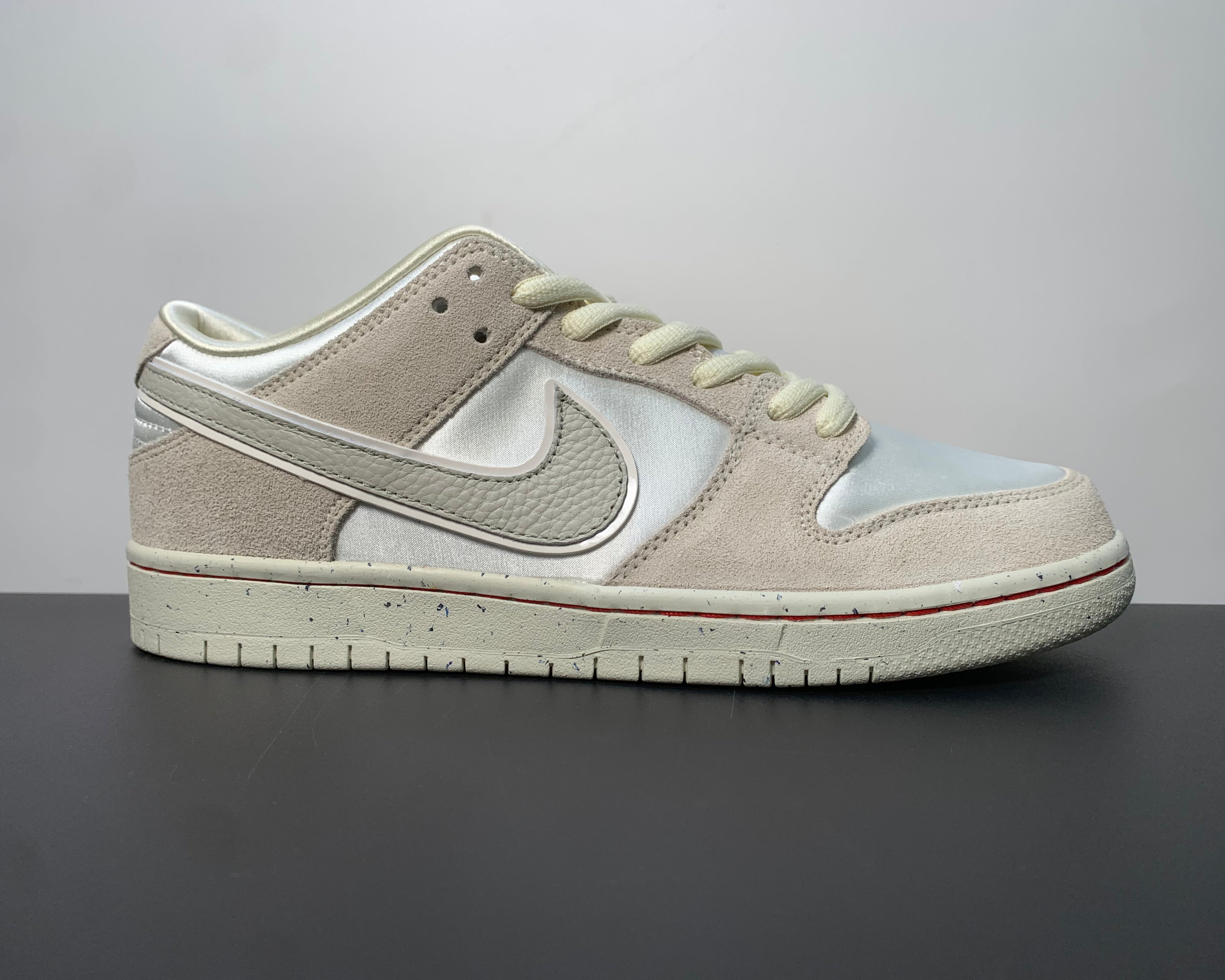 Dunk SB Low "Premium City of Love Collection Light Bone" My Store