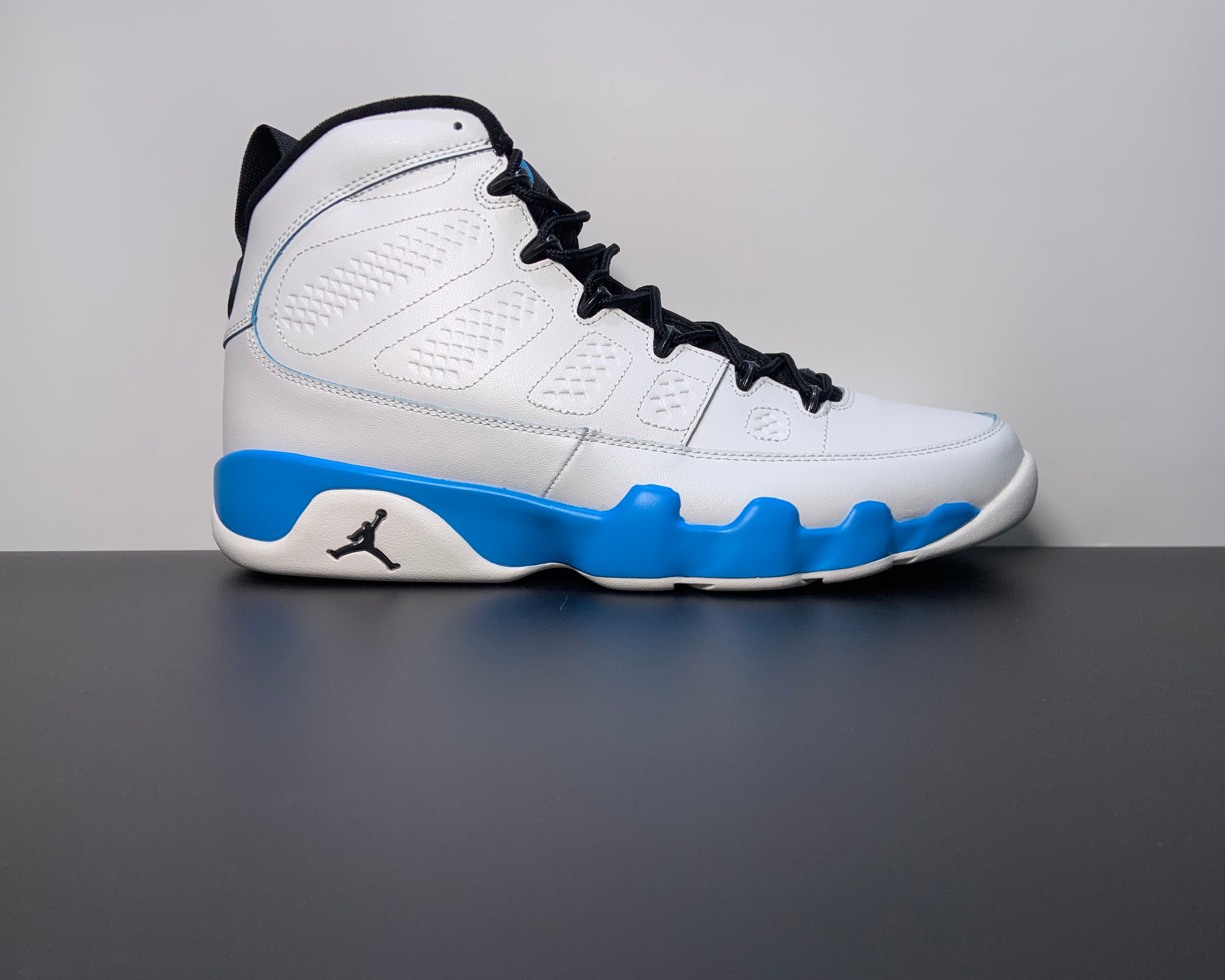 Air Jordan 9 "Bleu Poudre"