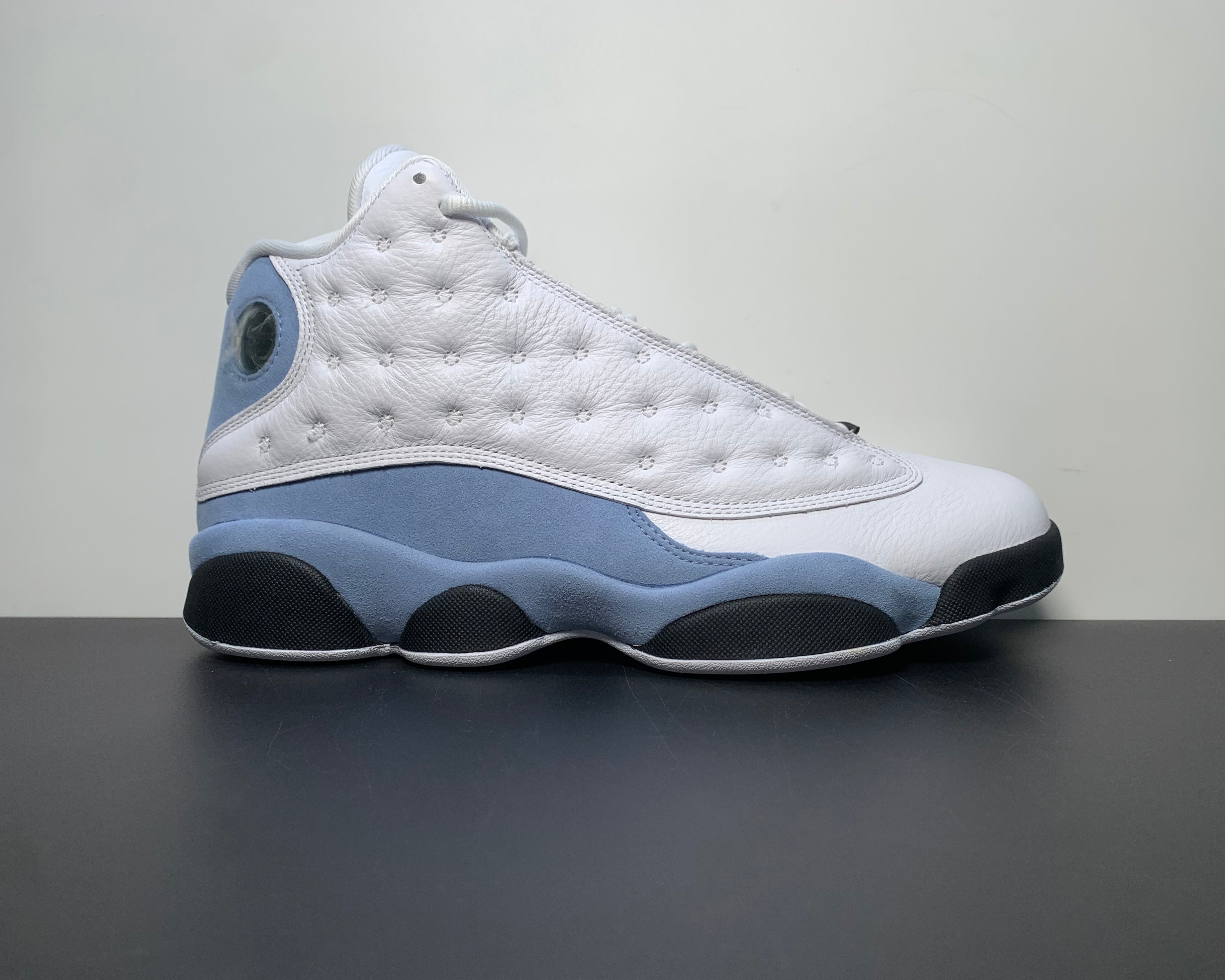 Air Jordan 13 Retro "Blue Grey"