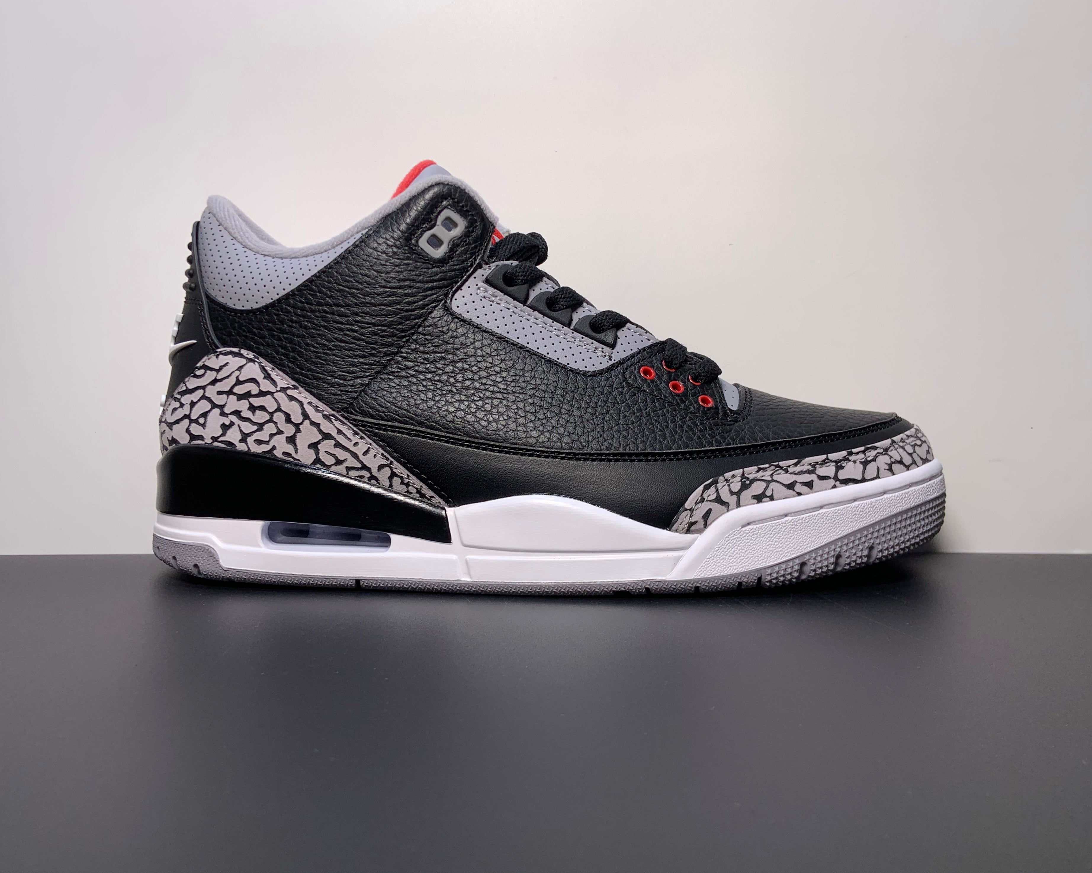 Air Jordan 3 Retro "Black Cement"