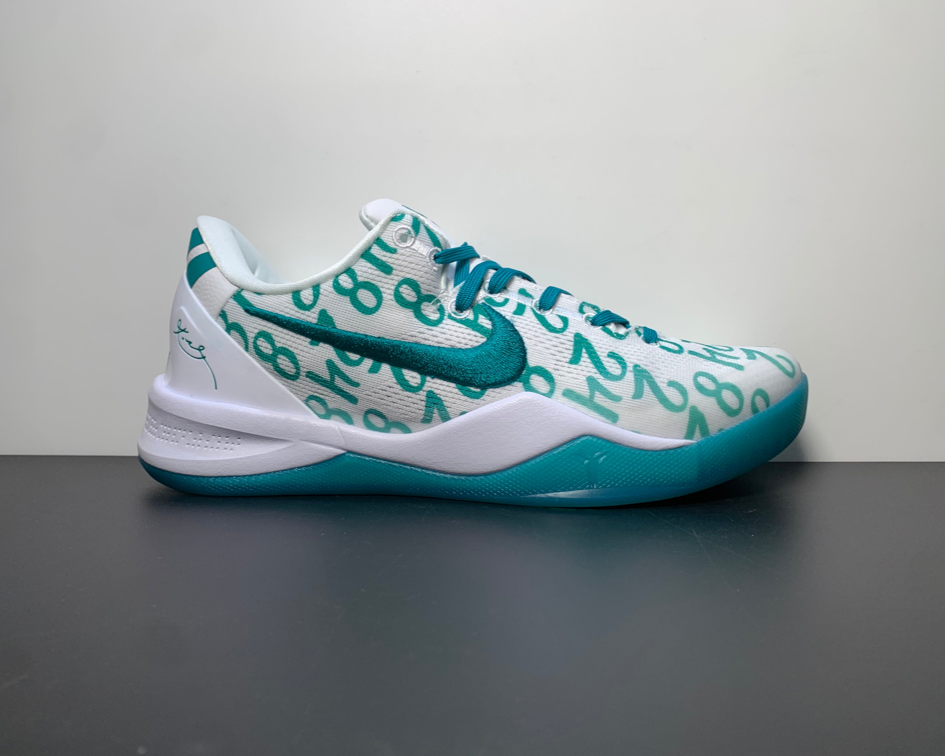 Kobe 8 Protro "Radiant Emerald"