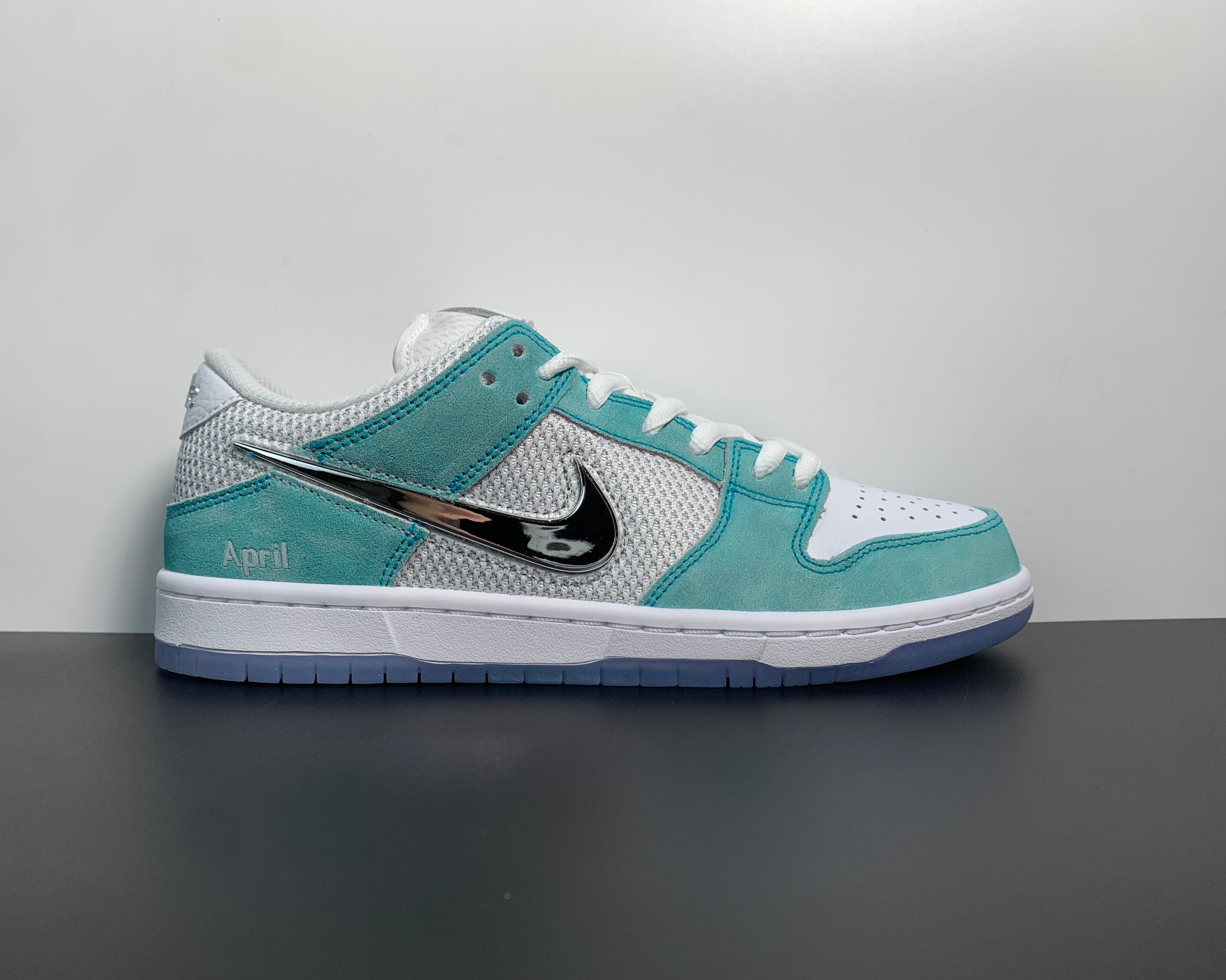 SB Dunk Low "April Skateboards" My Store