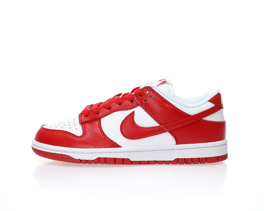 SB Dunk Low "Next Nature Blanco Gimnasio Rojo"