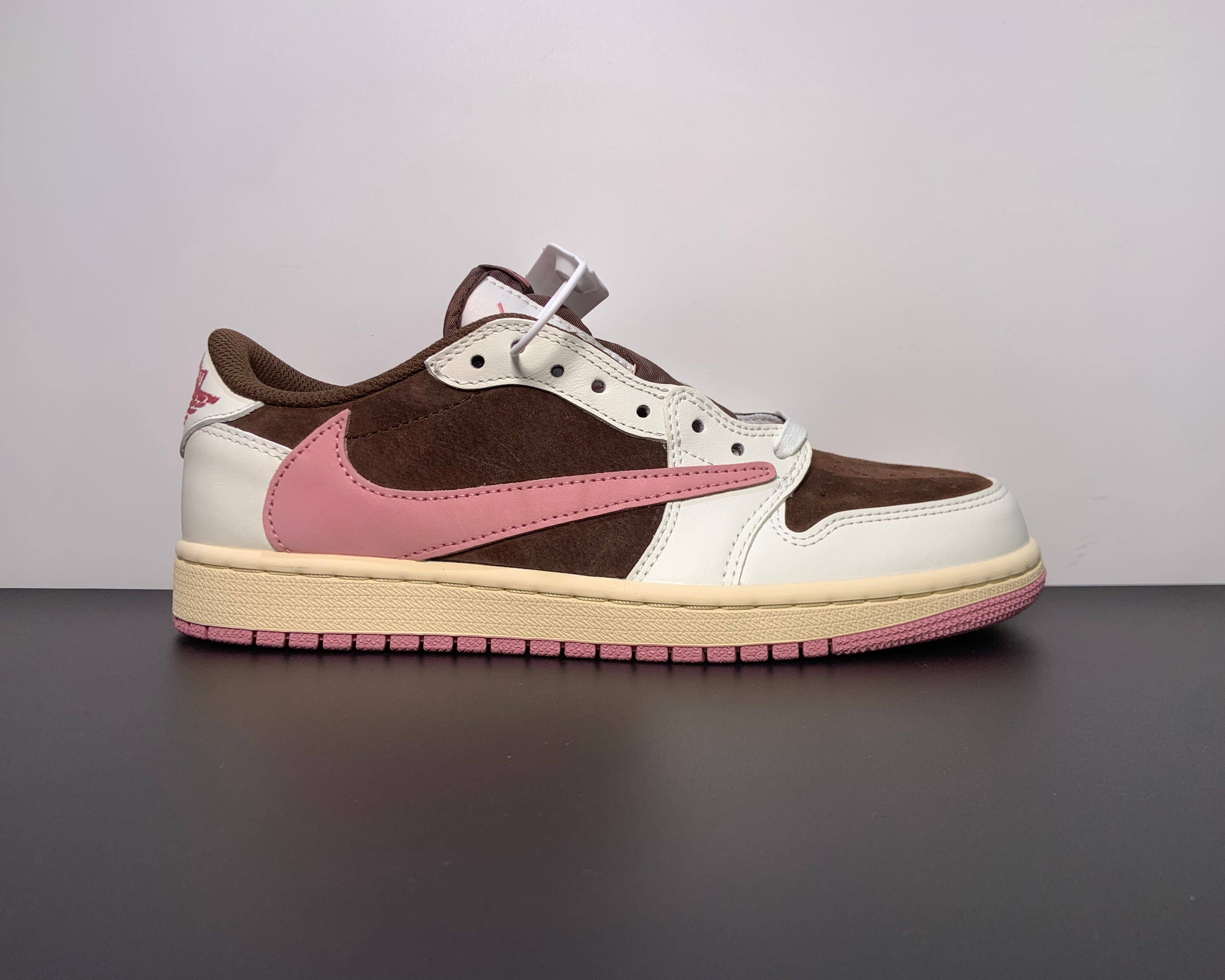 Air Jordan 1 Low Retro OG x Travis Scott "Dark Pony Pink Oxford"