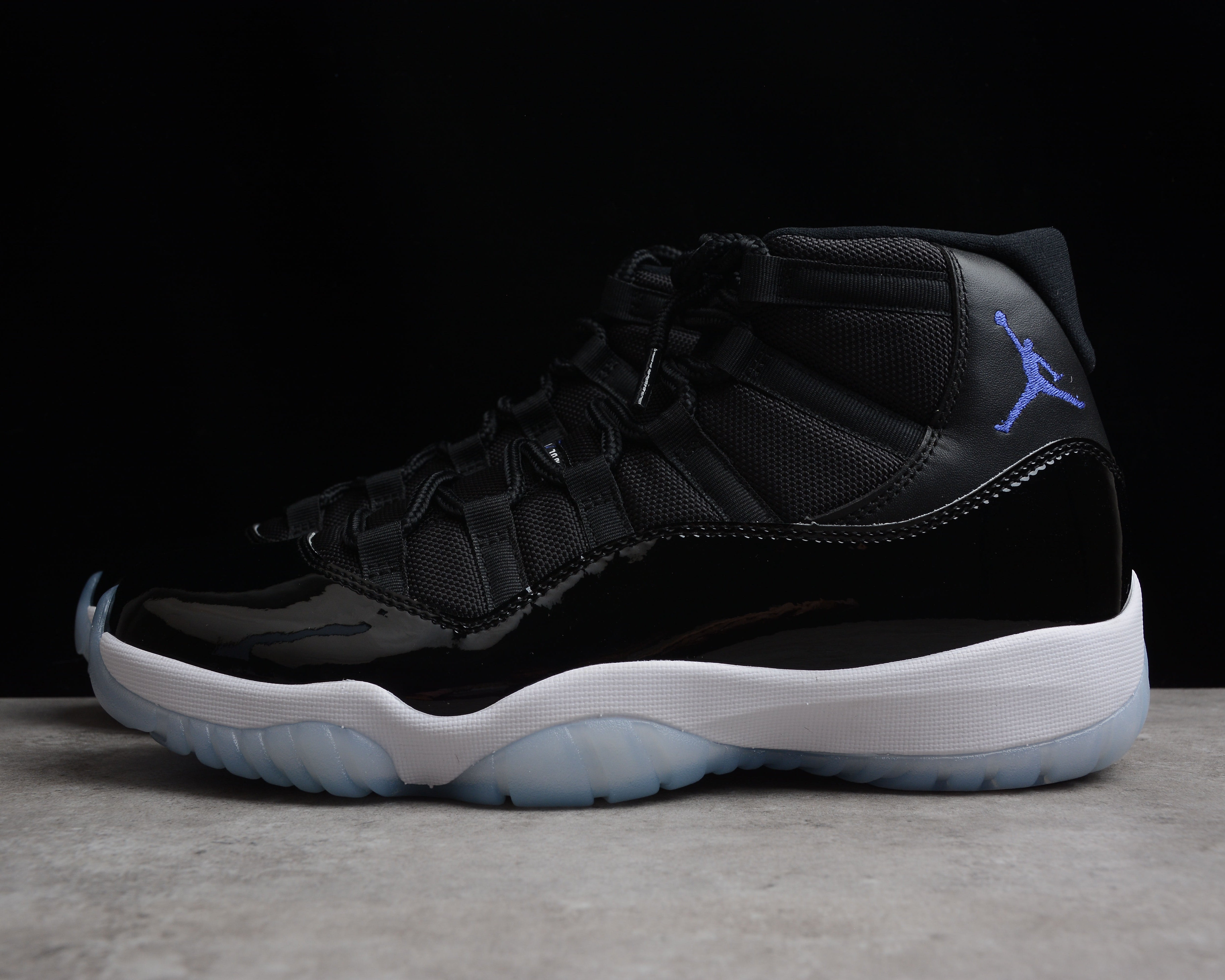 Air Jordan 11 High "Space Jam" My Store