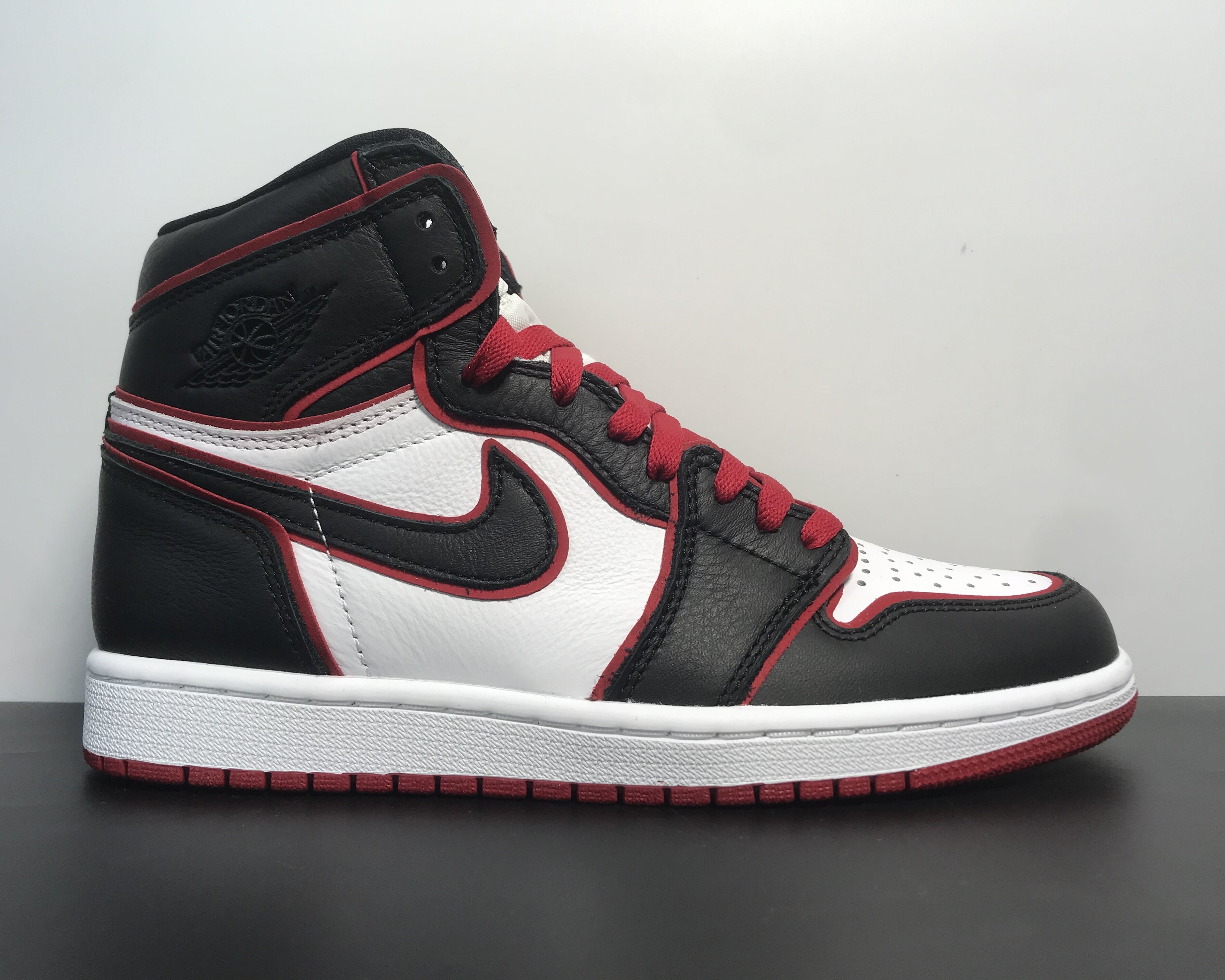 Jordan 1 Retro High "Bloodline" My Store