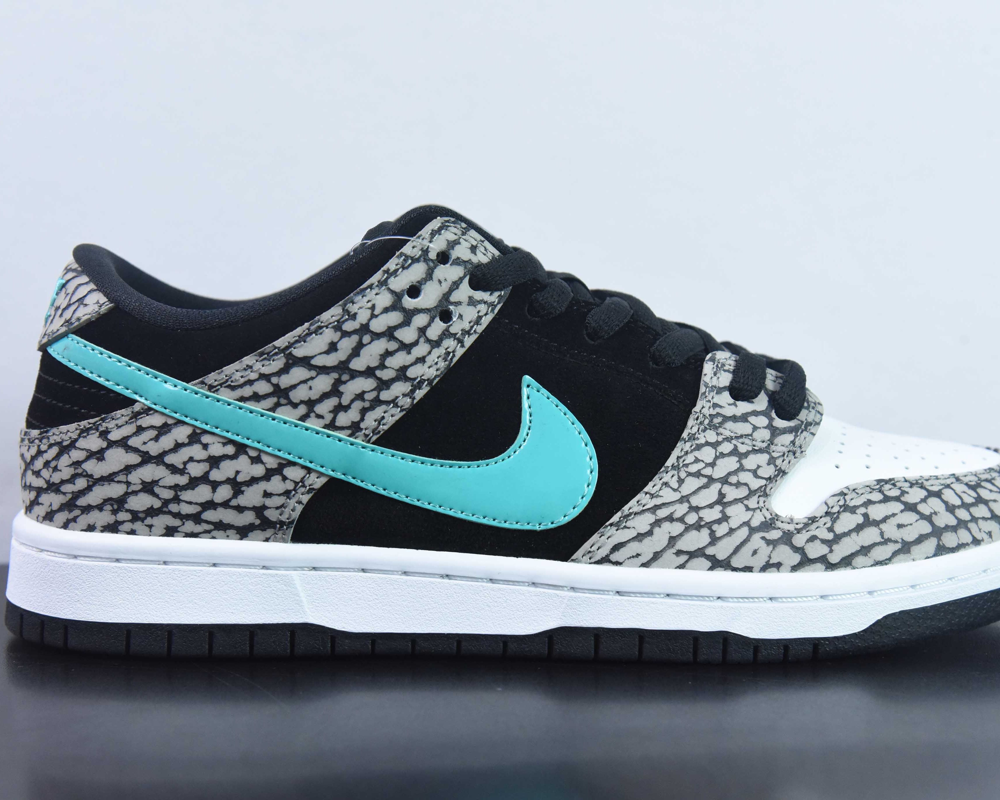 Dunk SB Low PRM "Elephant" My Store