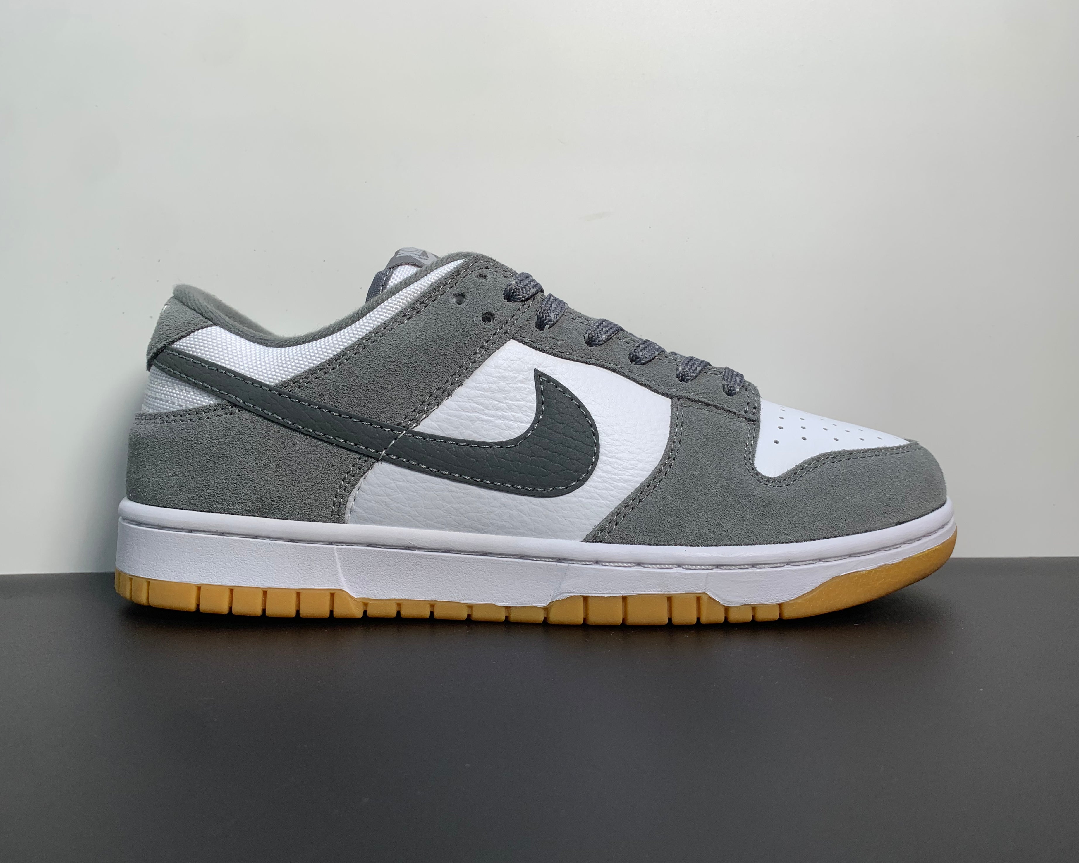 Dunk Low "Grey Gum" My Store