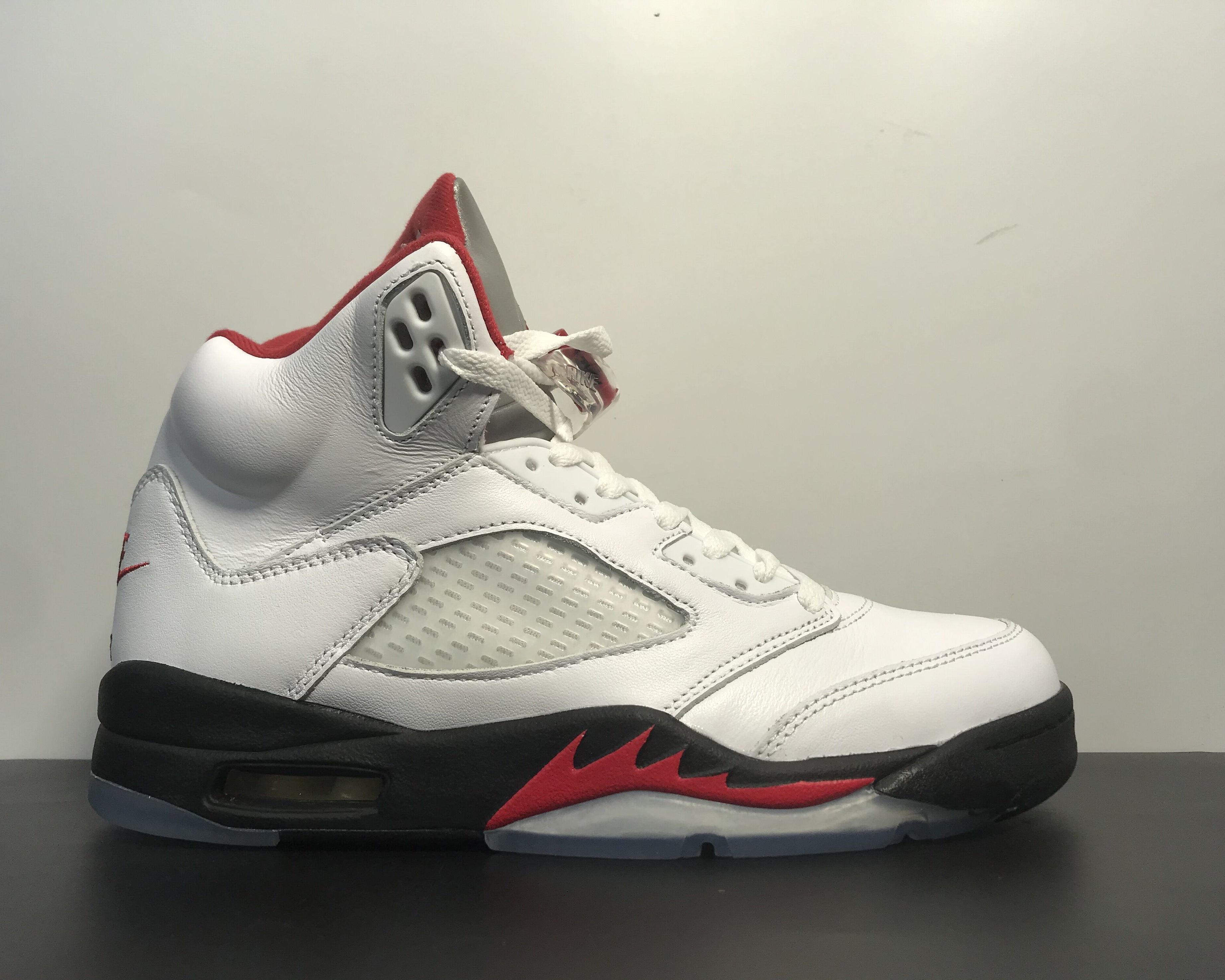 Air Jordan 5 Retro "Fire Red 2020" My Store