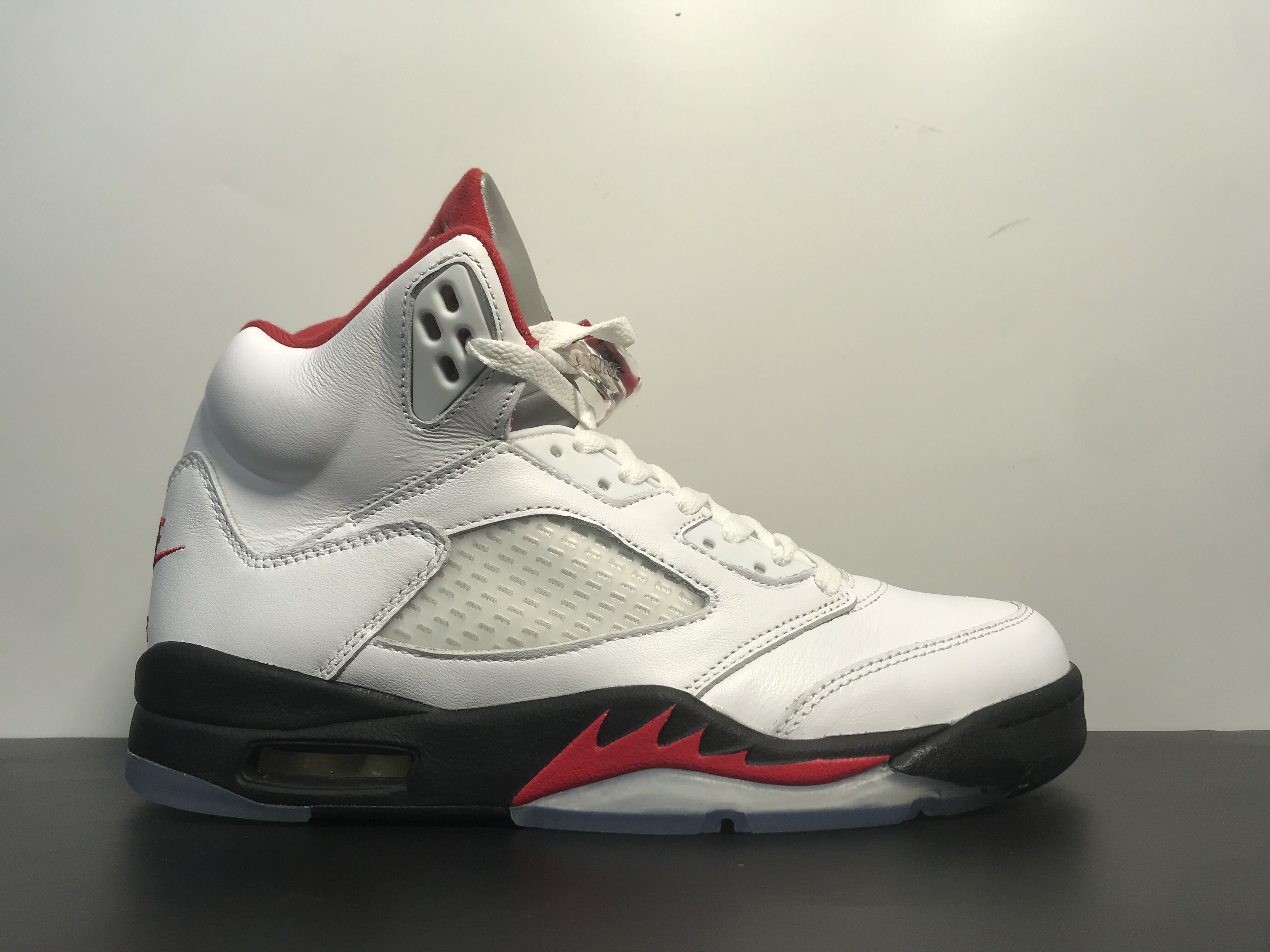 Air Jordan 5 Retro "Fire Red 2020" My Store