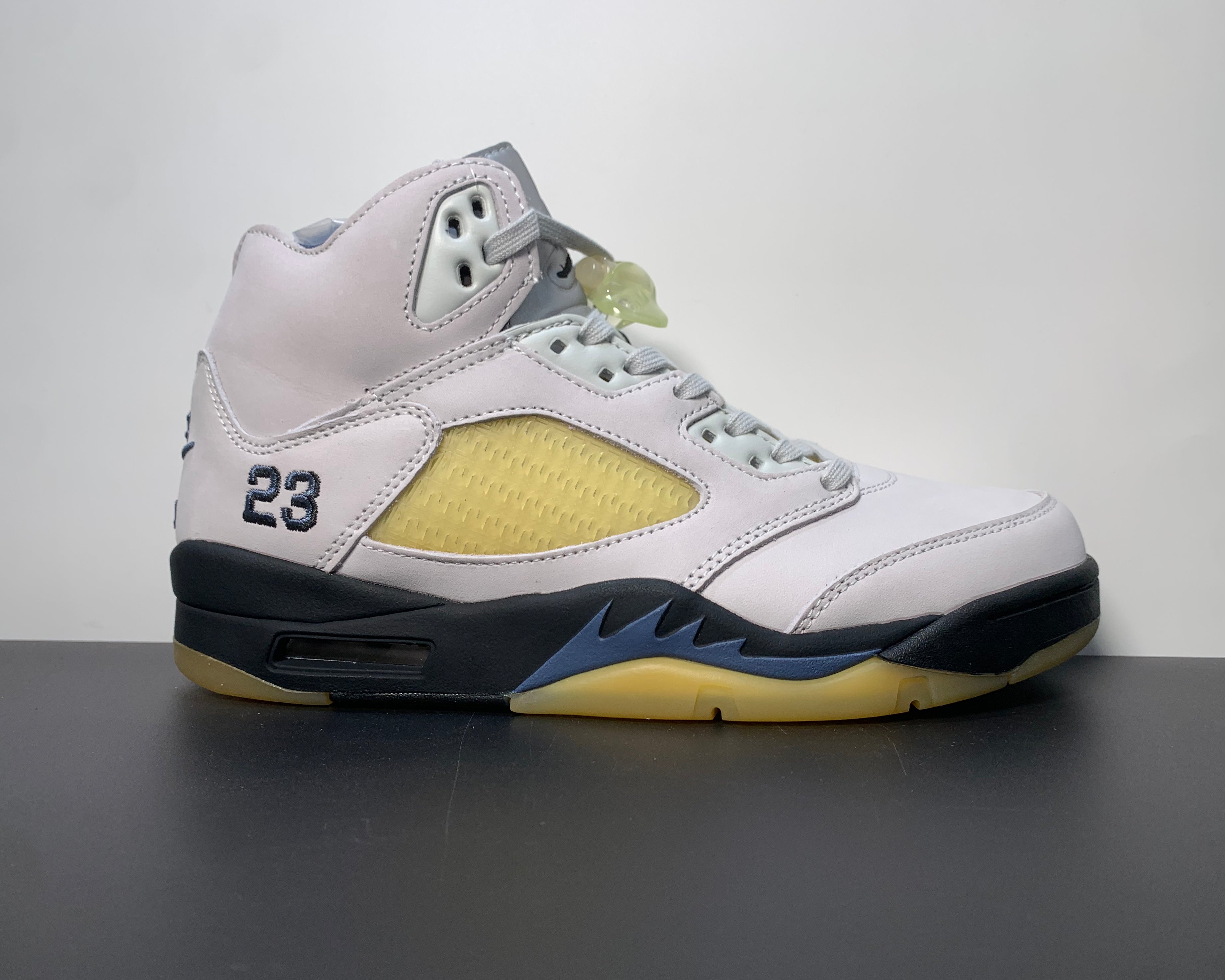 Jordan 5 Retro x A Ma Maniére "Photon Dust" My Store