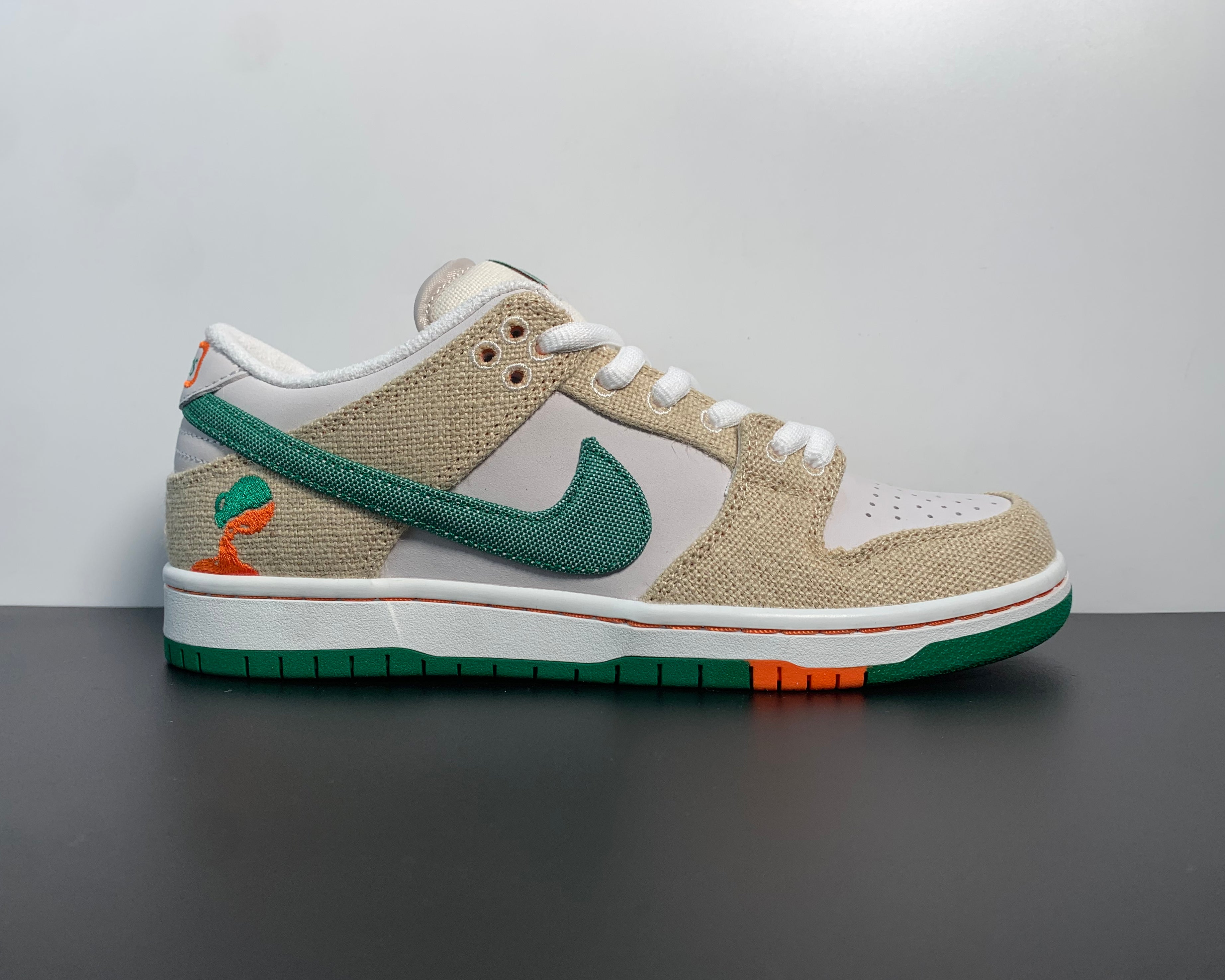 SB Dunk Low “Jarritos"